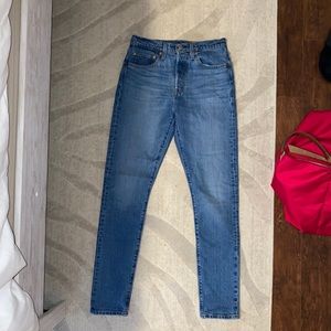 Never worn~ Levi 501® Stretch Skinny Women's Jeans
